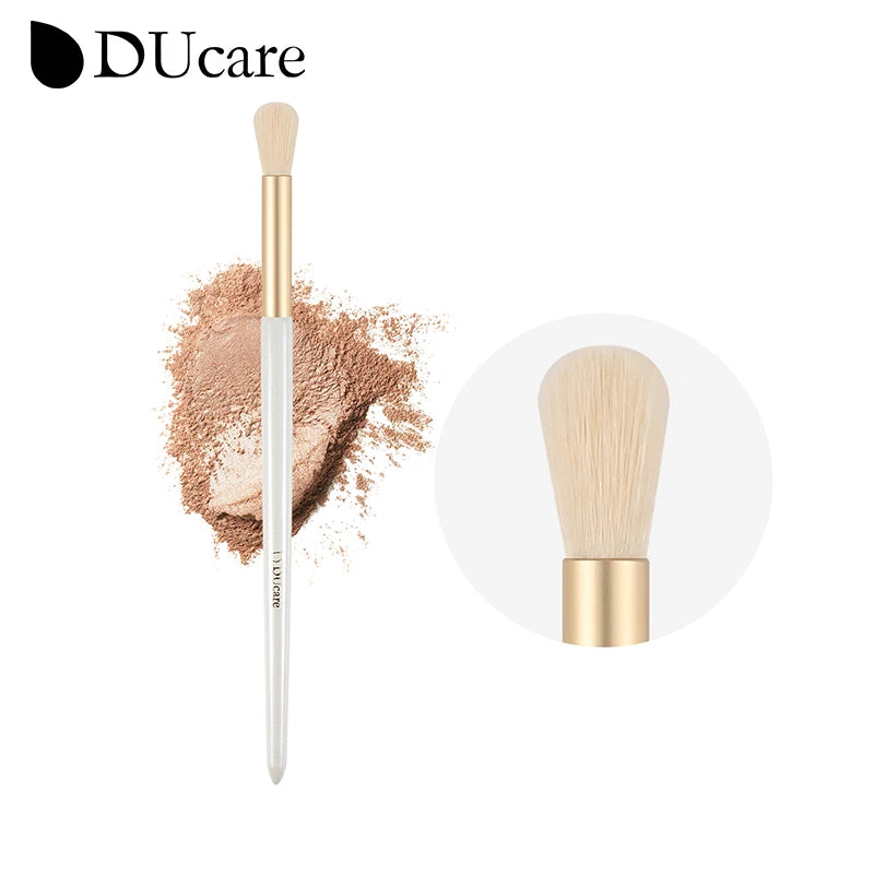 DUcare Brocha de Cejas y Peine de Pestanas 2 en 1, Brocha Angulada y Espoolie Doble Extremo, Set de Brochas de Maquillaje Profesional