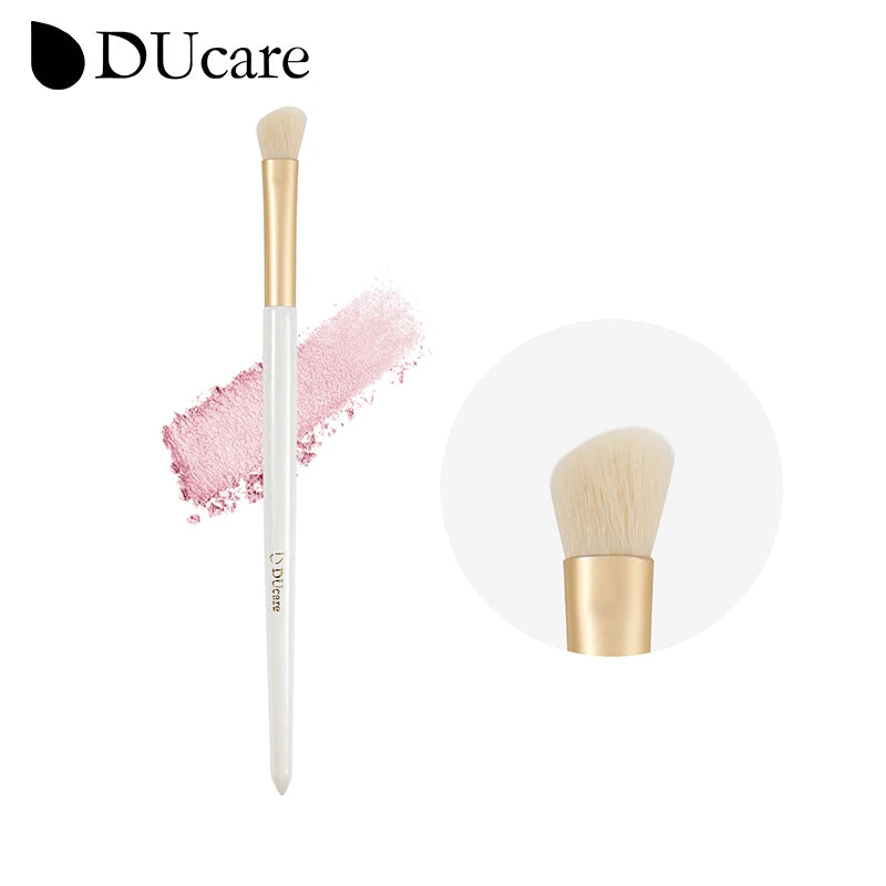 DUcare Brocha de Cejas y Peine de Pestanas 2 en 1, Brocha Angulada y Espoolie Doble Extremo, Set de Brochas de Maquillaje Profesional