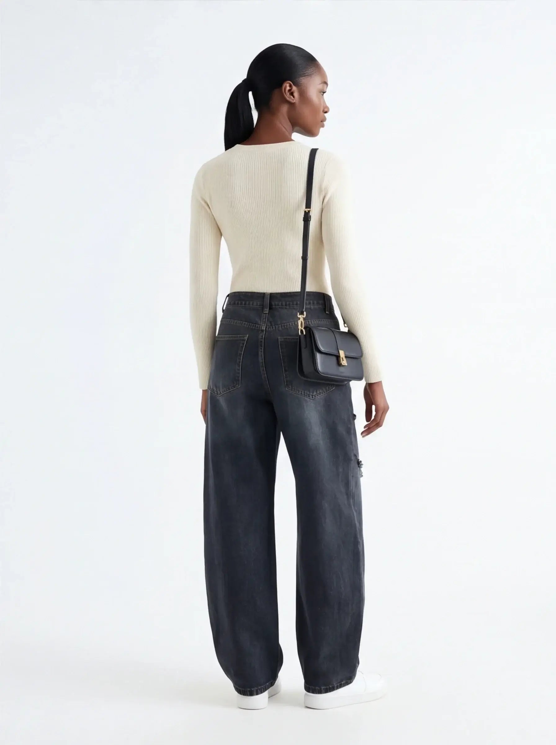 Breathable Relaxed Jeans-4